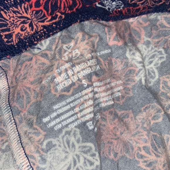 Costco J&B sleep shorts - Picture 5 of 5